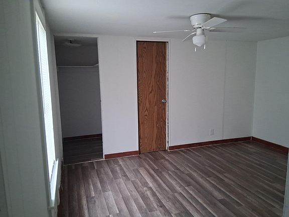 3rd image of 513 Winship Rd