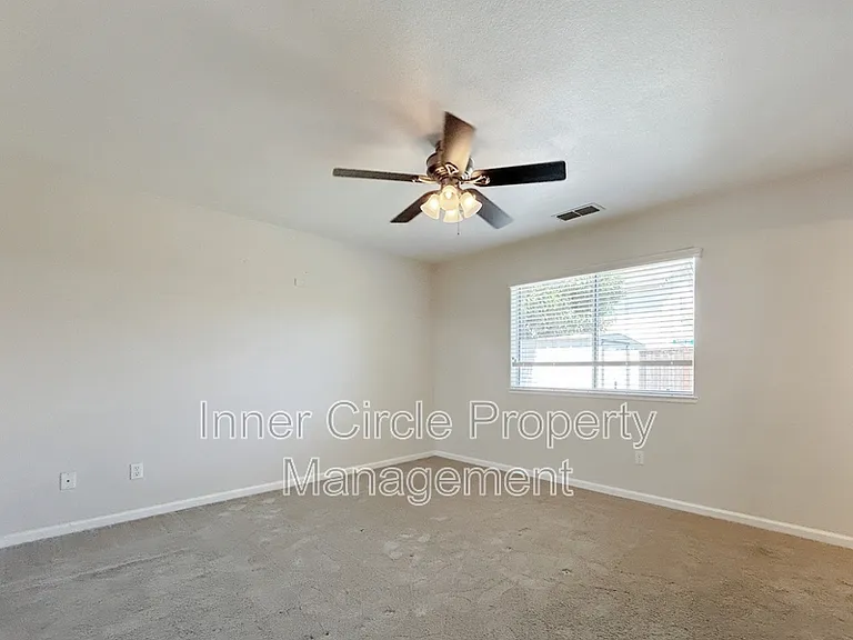 253 Creektrail Ct — Photo 7