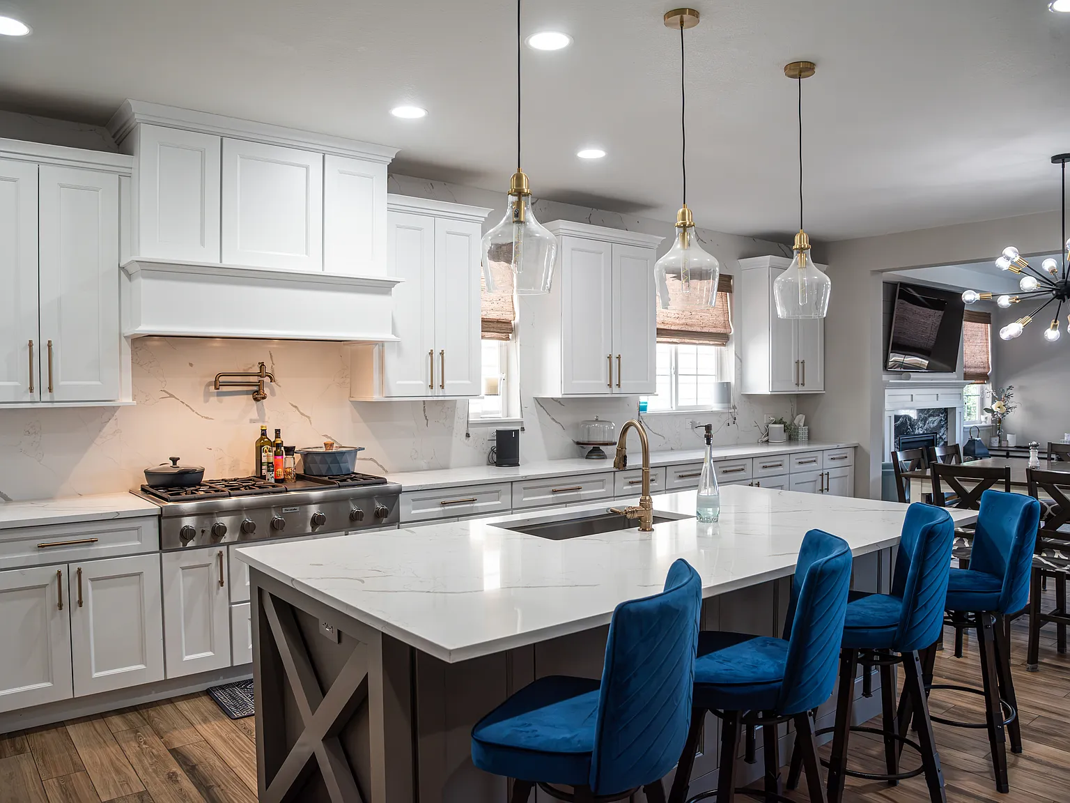 5 bed, 4009 sqft, $4,840 — Photo 4