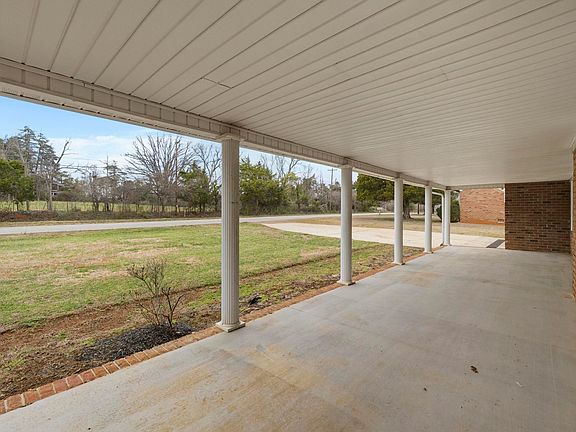 5th image of 4208 Old Buncombe Rd