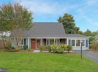 13301 Point Pleasant Dr, Fairfax, VA 22033