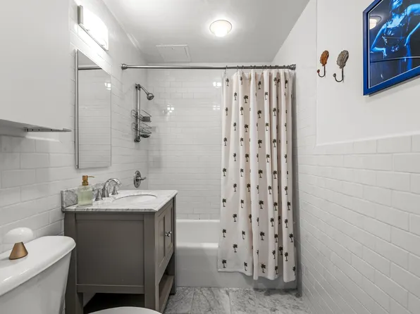 296 East Second Street image 9 of 11