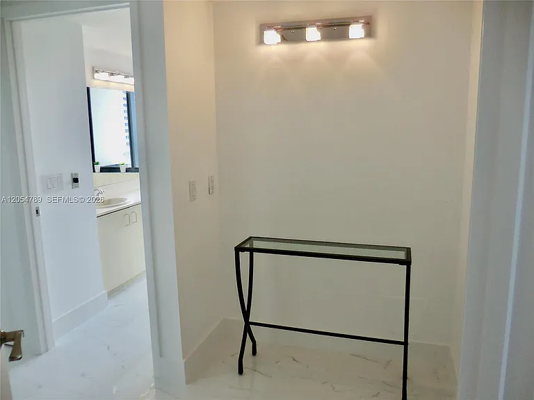 1000 Island Blvd #2308 — Photo 17