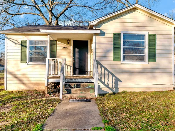 1015 E Polk St, Paris, TX 75460