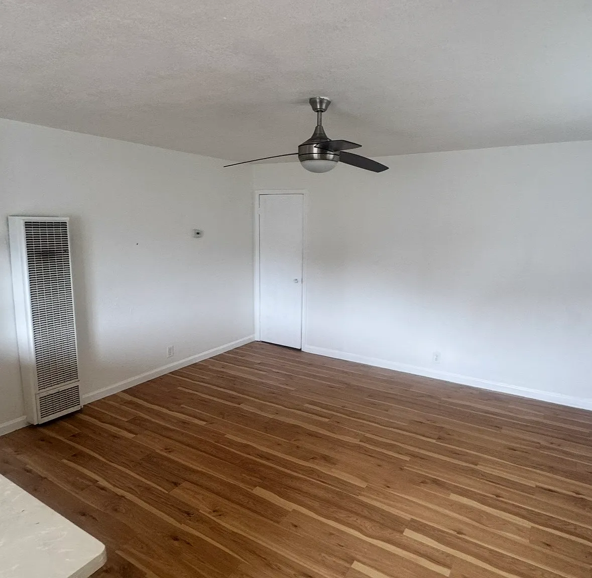 2 bed, 750 sqft, $2,400 — Photo 4