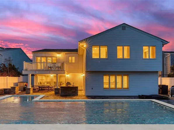 924 Gerry Avenue, Lido Beach, NY 11561