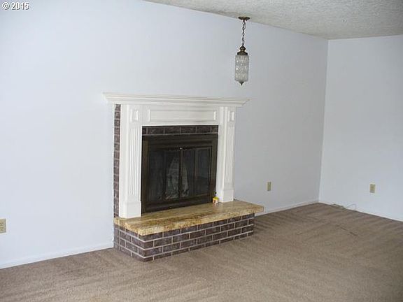 4th image of 10209 NW 21st Ave