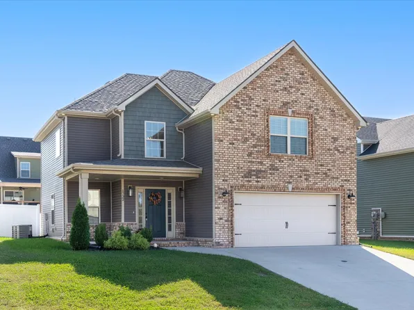 1732 Heritage Dr, Clarksville, TN 37043