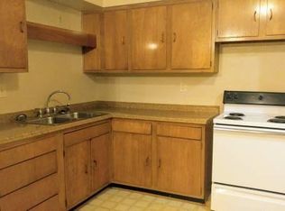 3413 S 26th St, Milwaukee, WI 53215
