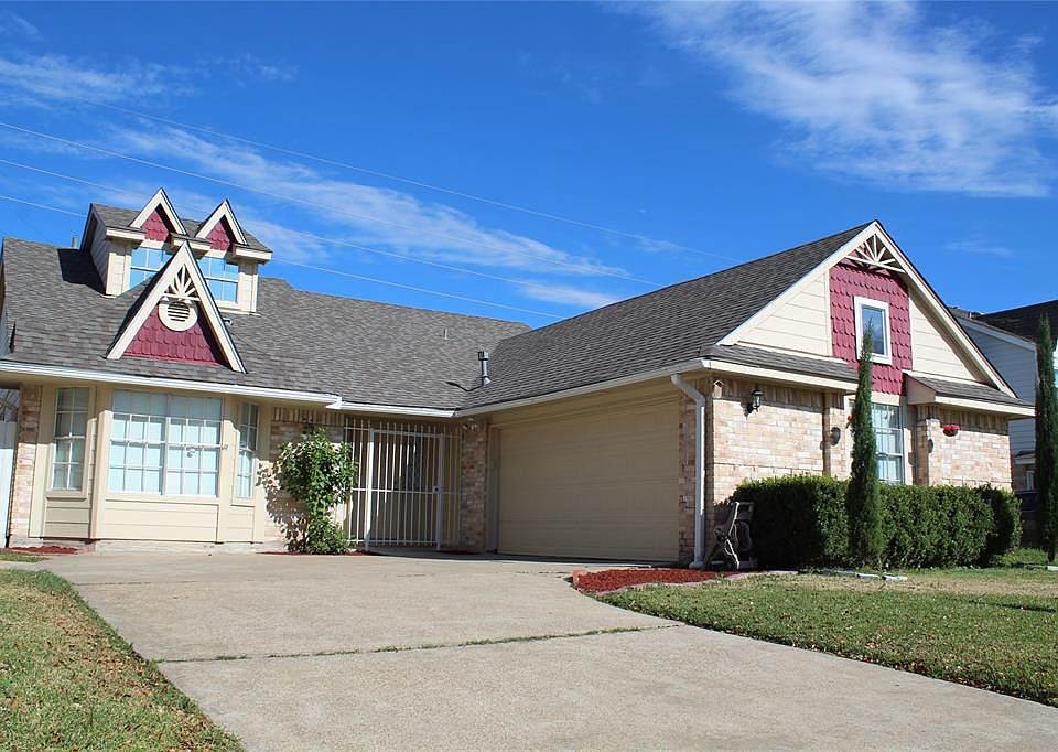 1st image of 12830 Ashford Brook Dr