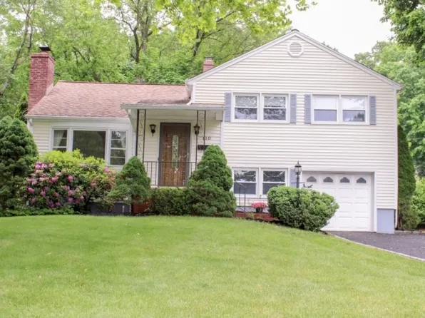 110 Woodland Rd, New Providence Boro, NJ 07974