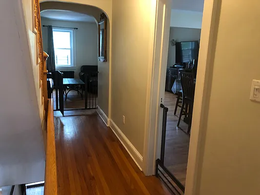Rented by Metropolis International Realty Inc. | media 7