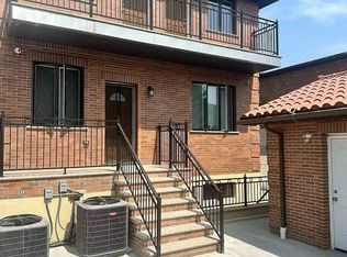 40-20 217th St, Bayside, NY 11361