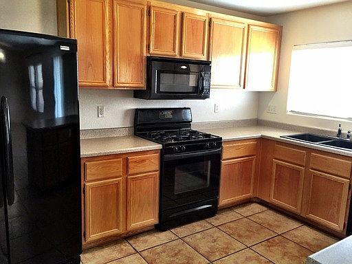 5th image of 5029 Wild Buffalo Ave