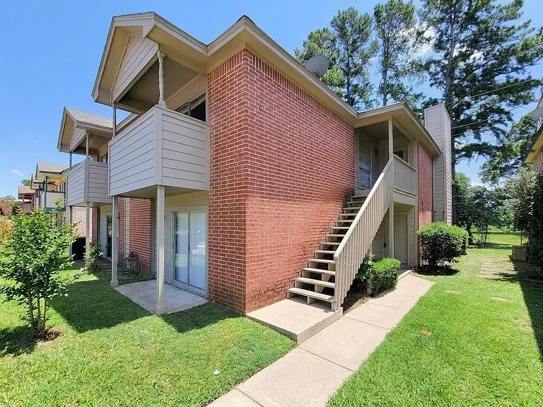 13611 Ravensway Dr #B — Photo 3
