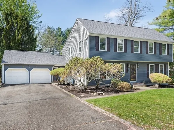9 Langford Dr, Mendham Twp., NJ 07945