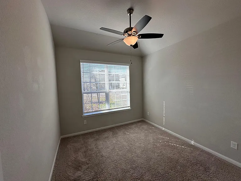 4715 Los Pines Way — Photo 12
