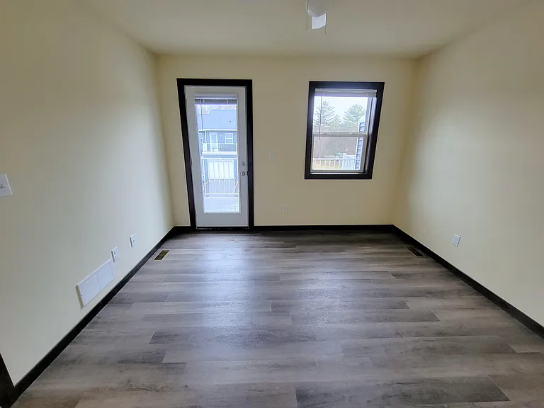 303 S Wasson Ln #E — Photo 8