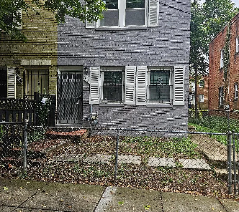 1415 Congress Pl SE