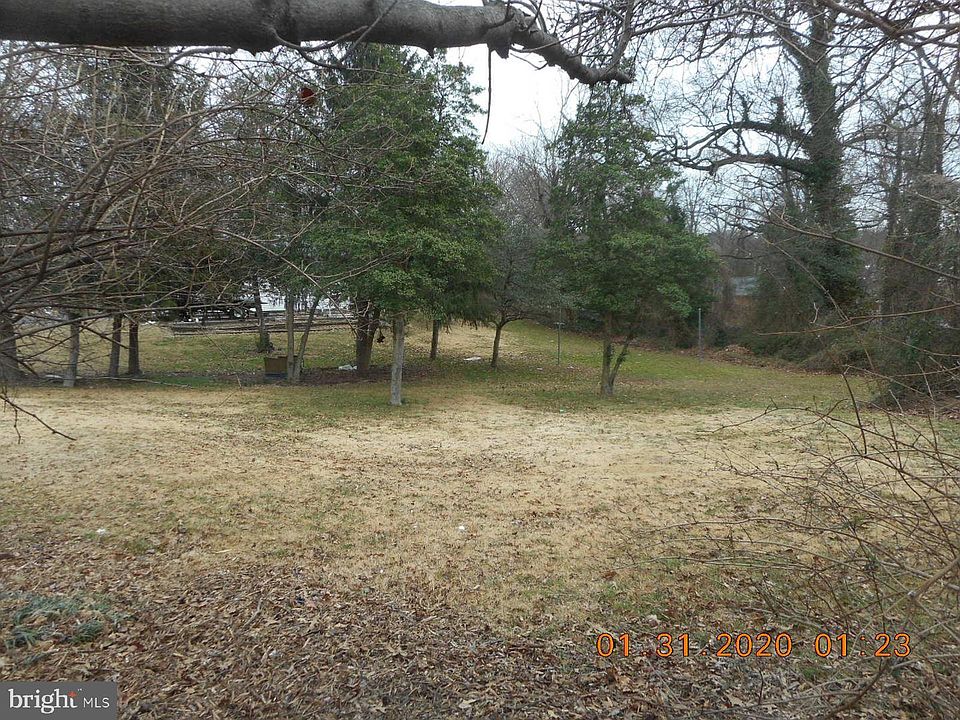 2nd image of 6015 Princess Garden Pkwy