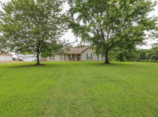 3110 Christmasville Rd, Jackson, TN 38305