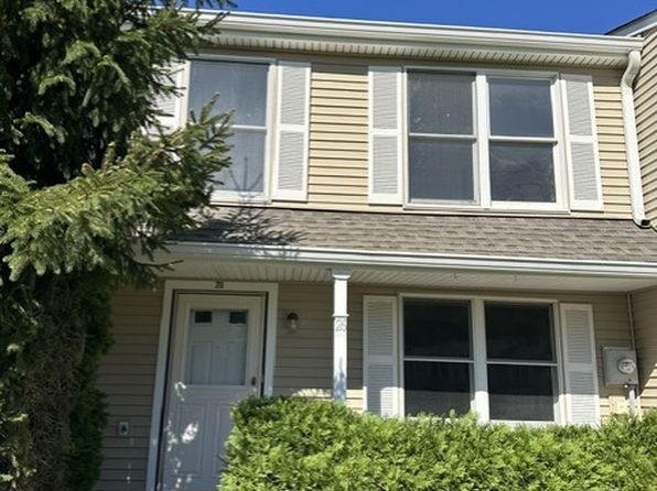26 Beechwood Ct
