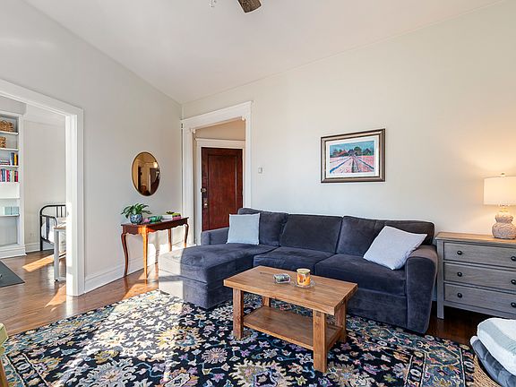 4th image of 2349 N Cleveland Ave #3