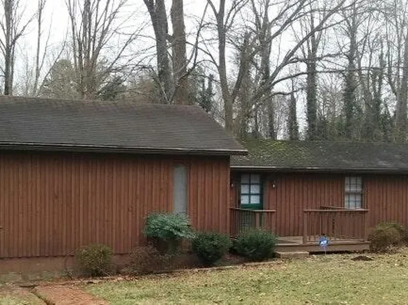 918 Hazelwood Dr, Winston Salem, NC 27103