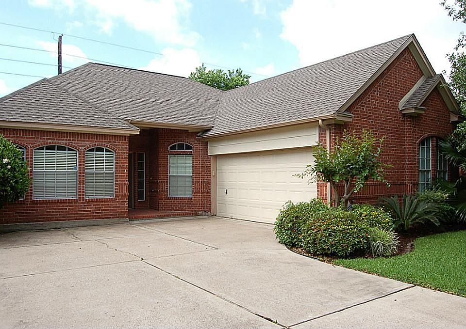 1st image of 338 Darby Trails Dr