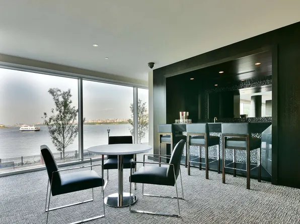 1000 Avenue At Port Imperial image 27 of 32