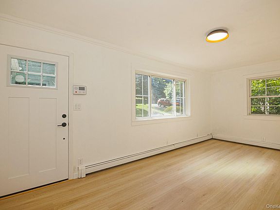 4th image of 49 Ivy Hill Road
