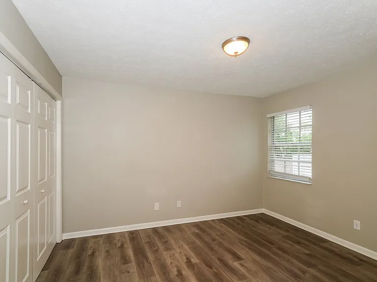 8105 N Fremont Ave — Photo 12