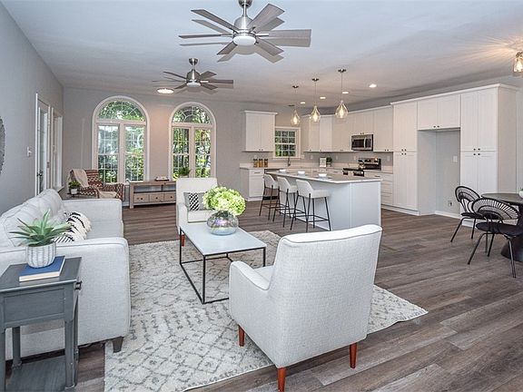 3rd image of 8366 Ryegate Pl