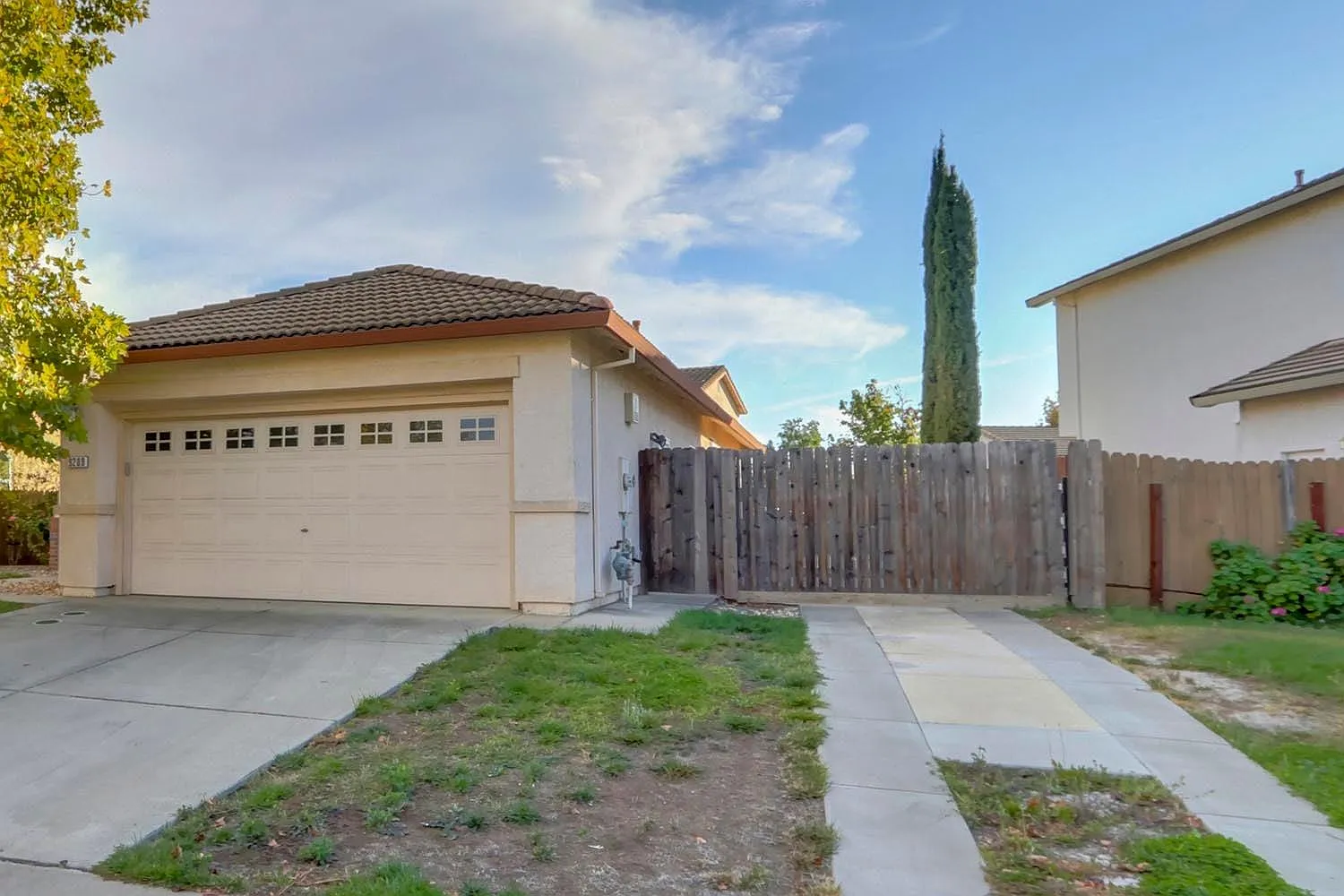 9209 Heathfield Way photo 1