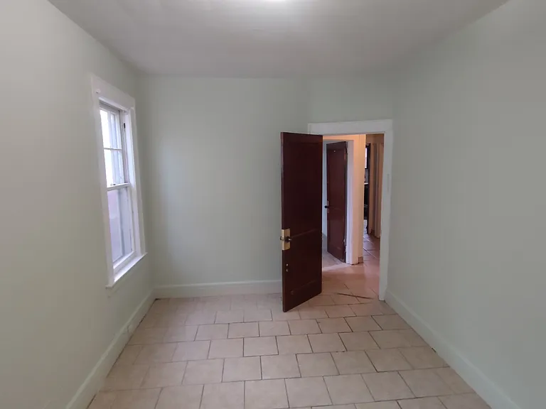 634 Madison Ave #1 — Photo 15