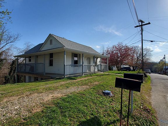 3rd image of 467 Vale Ave