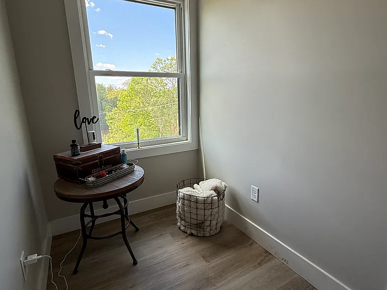 287 Hampton Rd — Photo 15