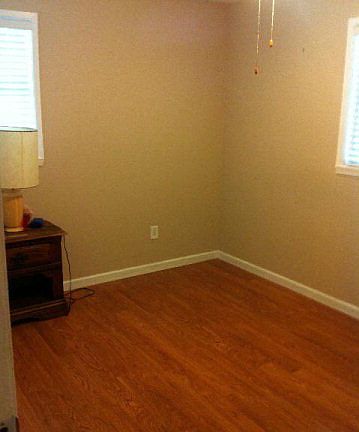 5th image of 205 Willow Dr