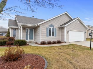 1510 Blue Heron Dr, Two Rivers, WI 54241