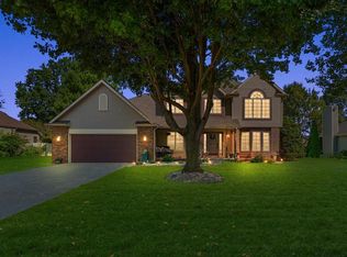 1371 Old Farm Ln, Saint Joseph, MI 49085