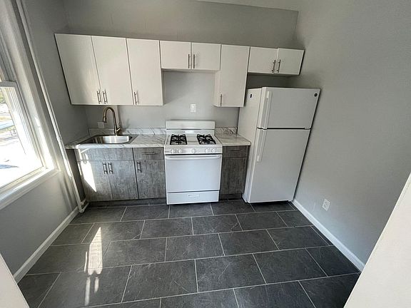 2nd image of 97 Saint Pauls Ave #2