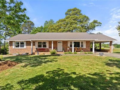 114 Midpines Dr, Winston Salem, NC, 27127