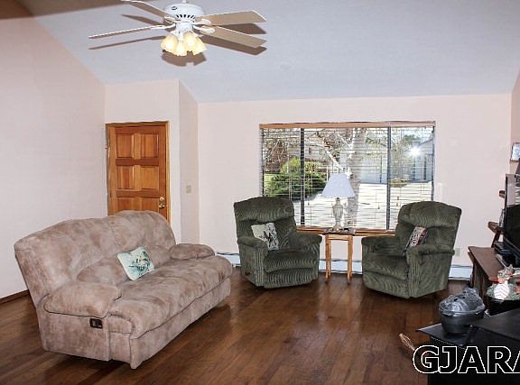 4th image of 816 Mazatlan Dr