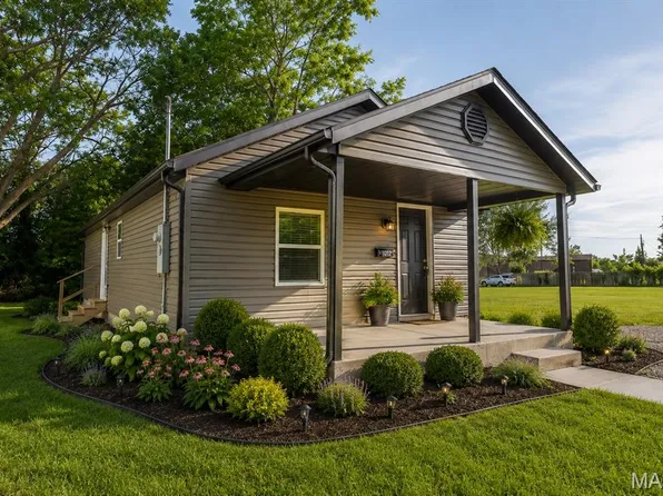460 Curry St, Lebanon, MO 65536