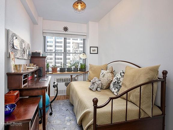 4th image of 80 Park Ave APT 10N