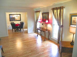 6049 Barrentine Dr, Bartlett, TN 38134