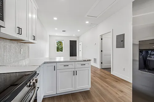 2844 30th Ave N #1 Photo 1