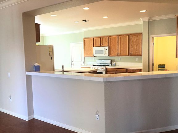 4th image of 2034 Lavender Hill Ct