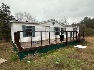 65 Laura Annah Ln, Savannah, TN 38372
