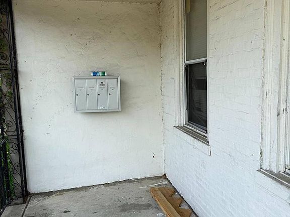 3rd image of 7214 Greenway Ave